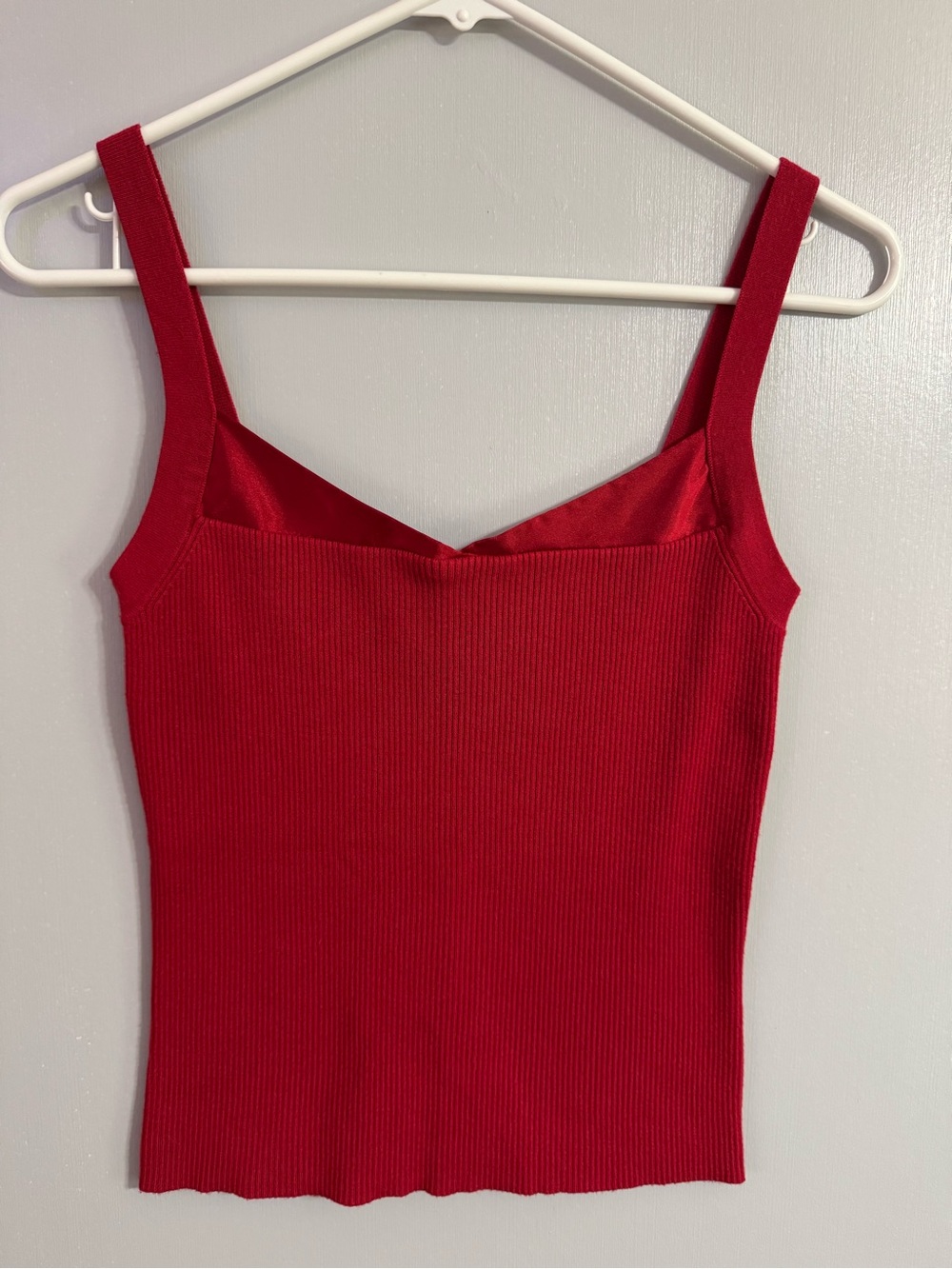 Hillard & Hanson Red Ribbed V-Neck Tank Size Small - Picture 6 of 6